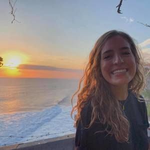 Meet your Posher, Micaela